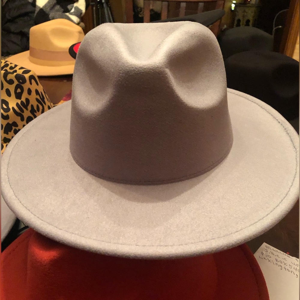 NEW Gray Medium Brim Hat